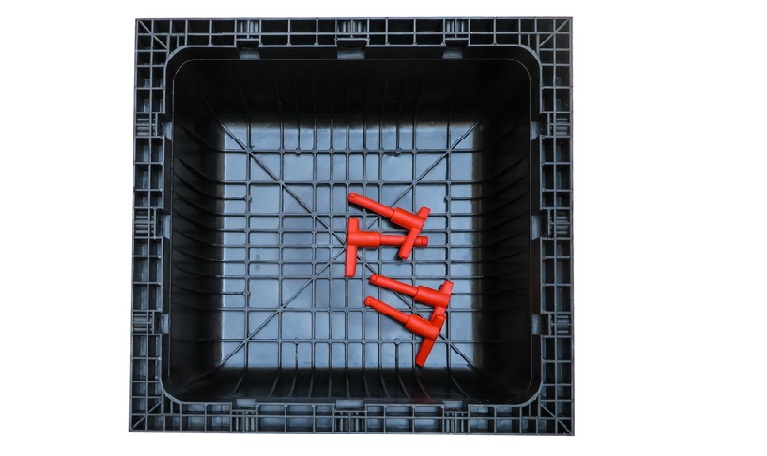 تولید قالب های وافل، یوبوت، تخت پلیمری و اسپیسر